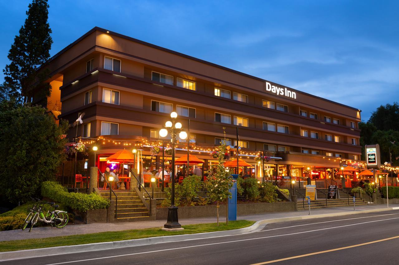 Days Inn By Wyndham Victoria On The Harbour Exterior foto